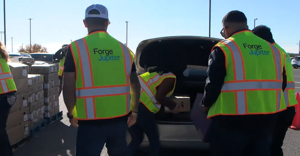 Ayuda Alimentaria en Sunland Park: $50,000 Donados a Casa de Peregrinos