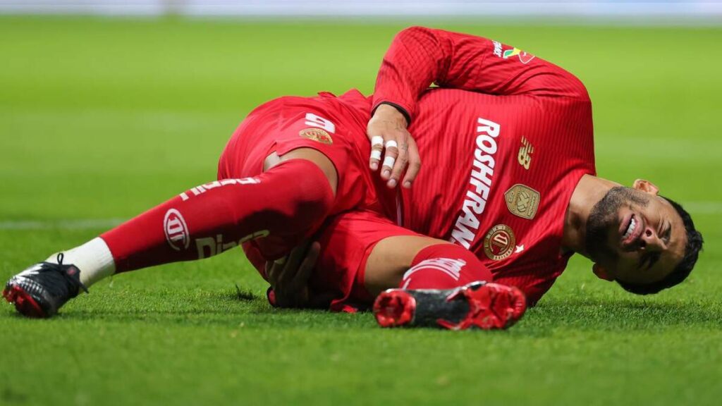 Alexis Vega se perderá la Vuelta de Semifinales ante Rayados por lesión