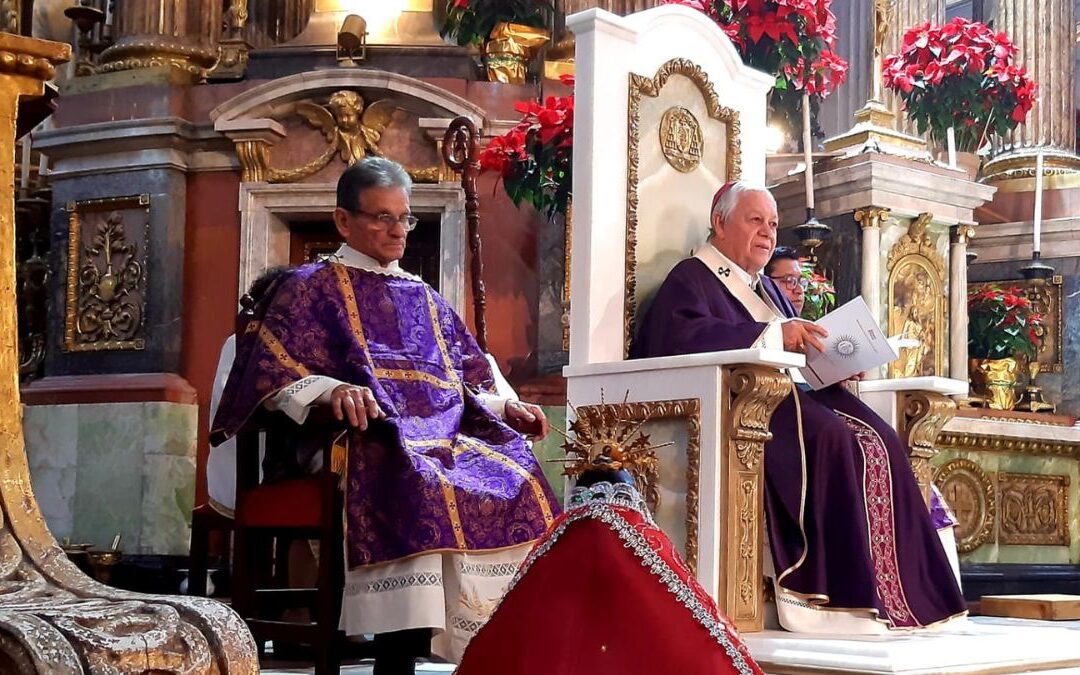 El Arzobispo de Puebla Enciende la Vela de Adviento por la Paz y la Memoria de Joseline