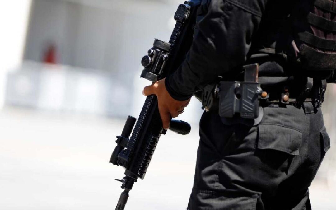 Violento enfrentamiento entre policías y delincuentes en Los Ramones: 5 muertos