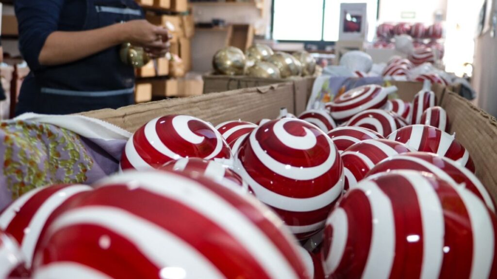 Defendiendo el Arte de las Esferas de Chignahuapan: Pasos para Combatir la Piratería