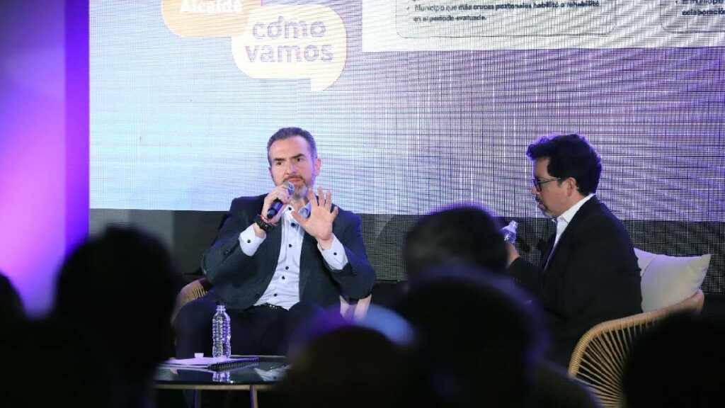 García Reprueba en Evaluación Municipal: Monterrey Destaca en Desempeño según Cómo Vamos