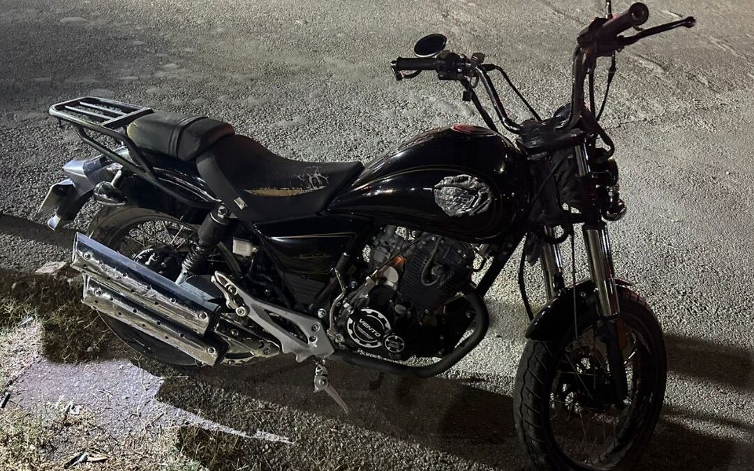 Accidente en Gómez Palacio: Adulto Mayor Arrolla a Perrito y Se Derrapa en Motocicleta