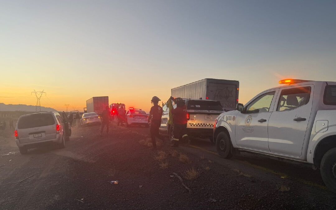 Trágico accidente en la carretera Torreón-Saltillo: mujer muere en volcadura con su hija