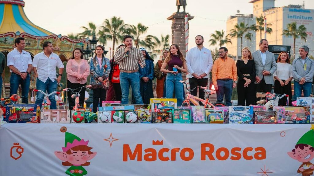 Celebraciones del Día de Reyes en Nuevo León: Macro Rosca y Regalos para Niños